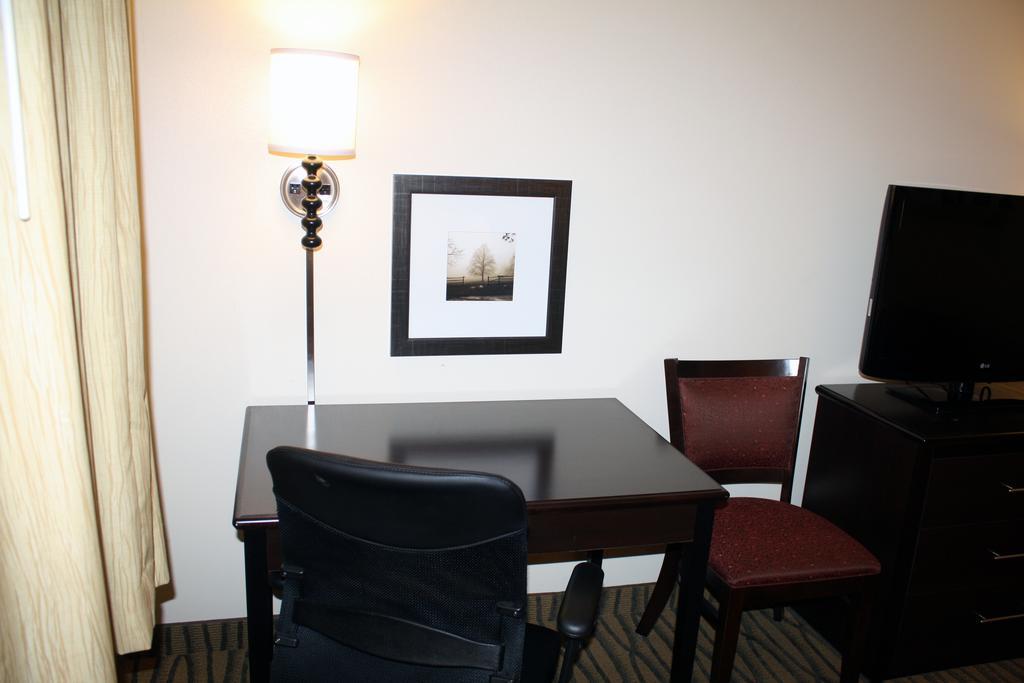 Americinn By Wyndham Rogers Kamer foto