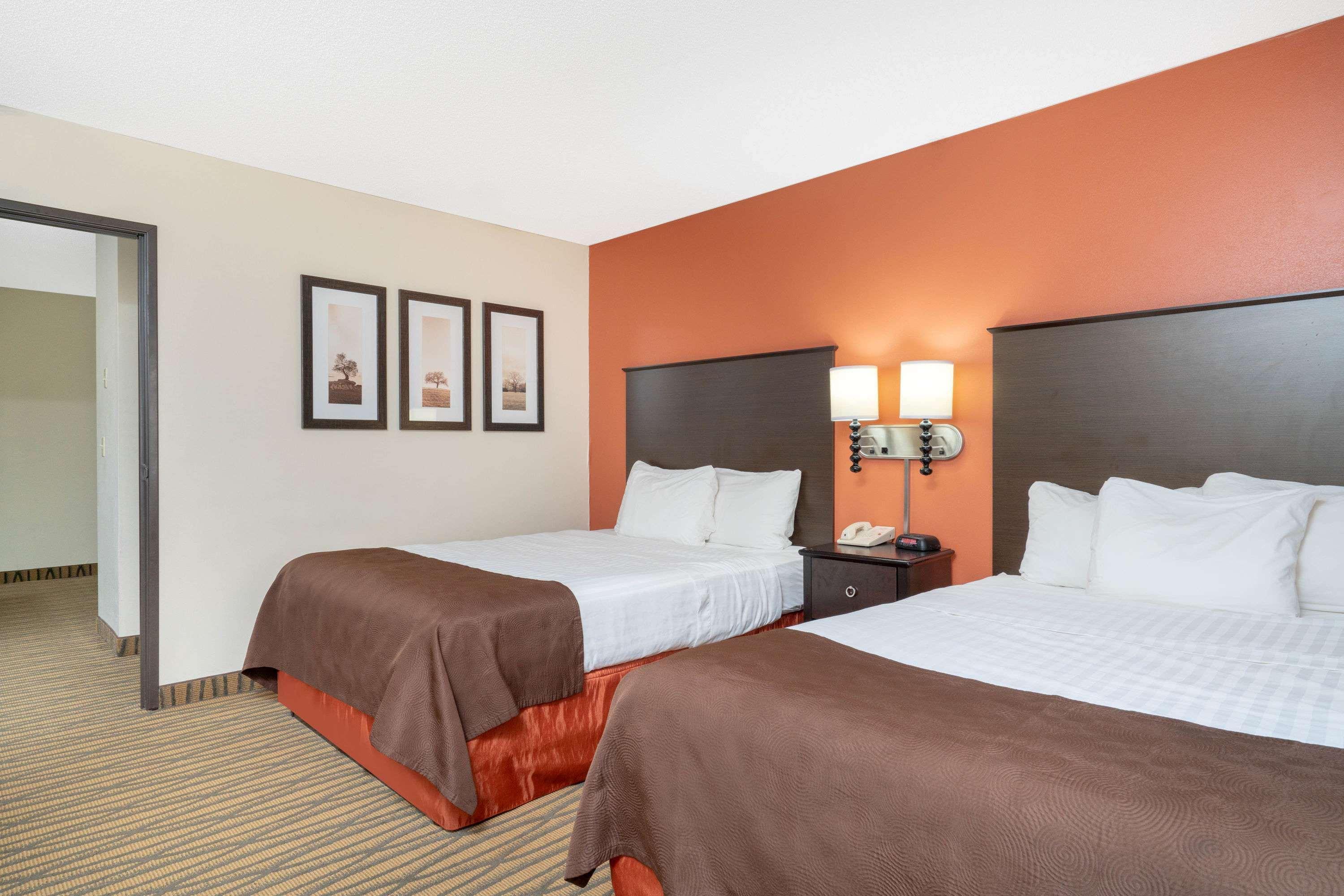 Americinn By Wyndham Rogers Buitenkant foto