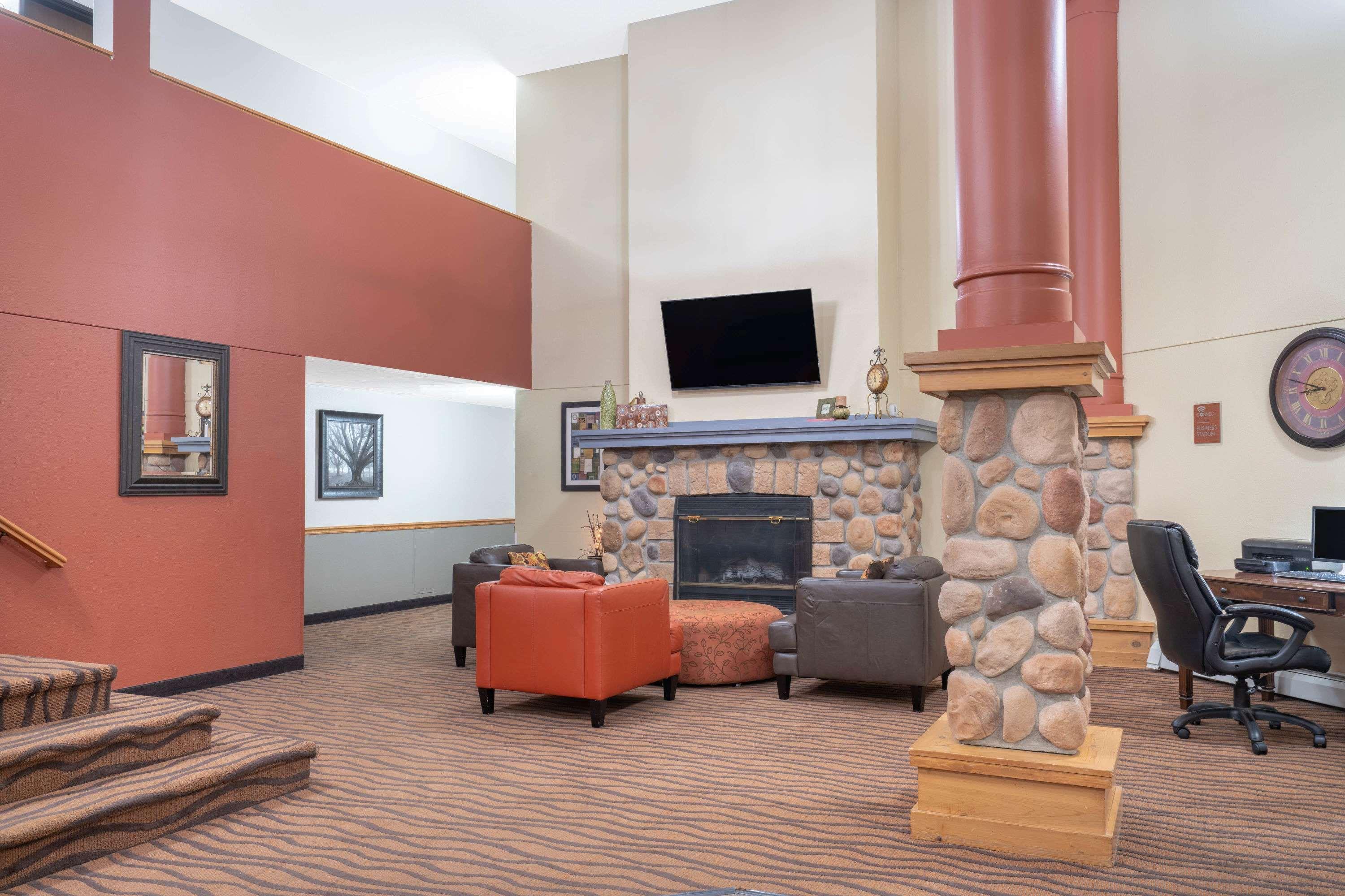 Americinn By Wyndham Rogers Buitenkant foto